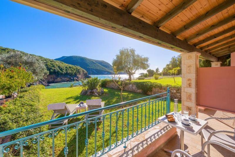 Aiora Suites Sivota  Bagian luar foto
